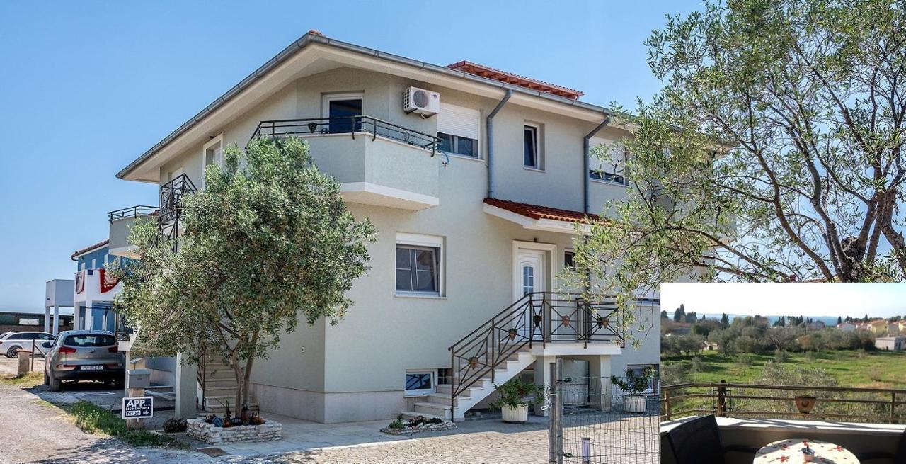 פאז'אנה Apartments Lighthouse מראה חיצוני תמונה
