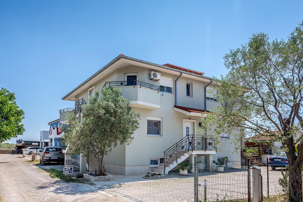 פאז'אנה Apartments Lighthouse חדר תמונה